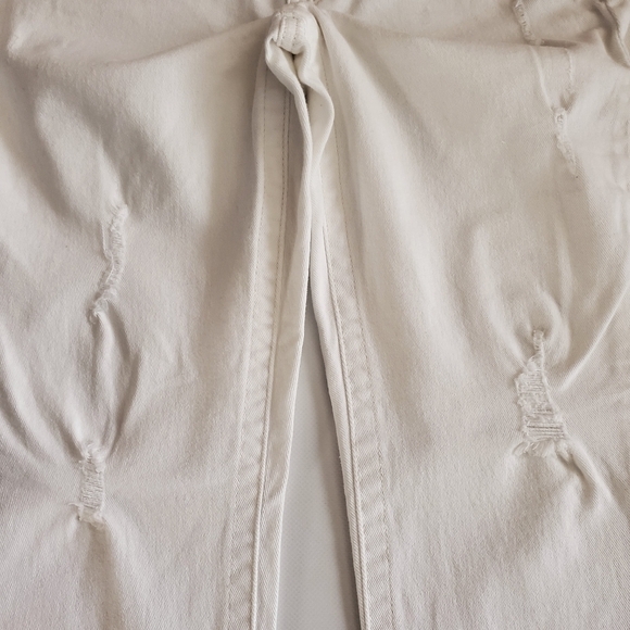 7182 * Lei Taylor Low-Rise Distressed Skinny Jeans White Denim Size 11 - Picture 9 of 14